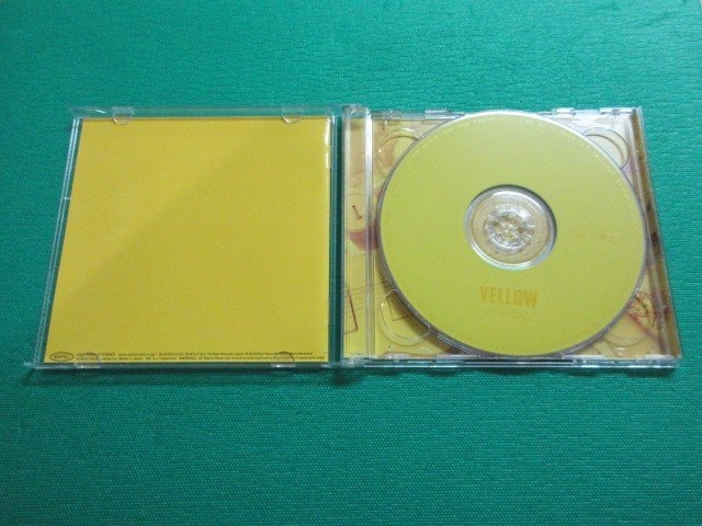 《CD+DVD》　SCANDAL　YELLOW　初回生産限定盤　③_画像3