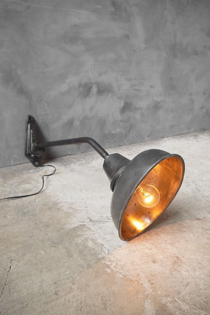 新品同様 アンティーク　フランス　インダストリアル　壁付けランプ　A　ライト　ランプ 照明