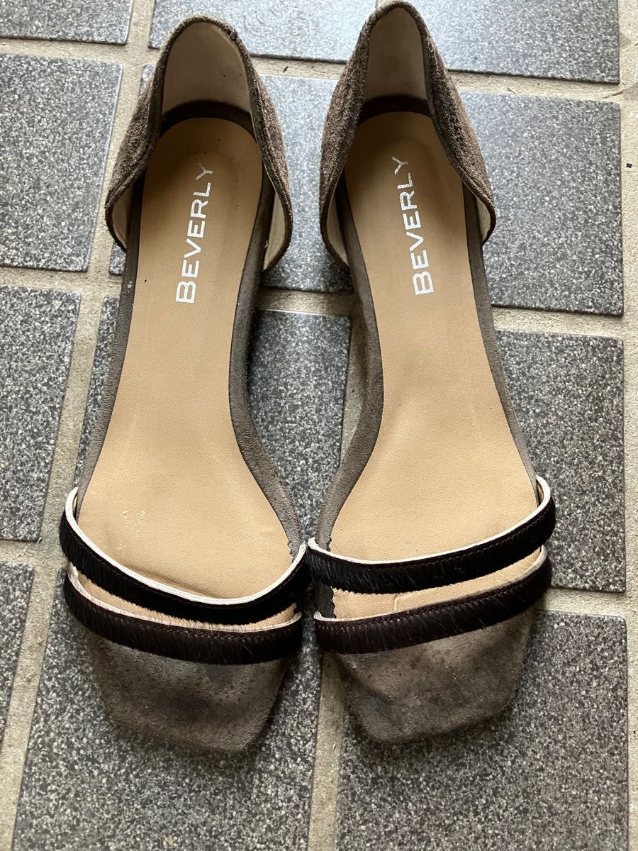 BEVERLY スエードオープントゥサンダル|PayPayフリマ