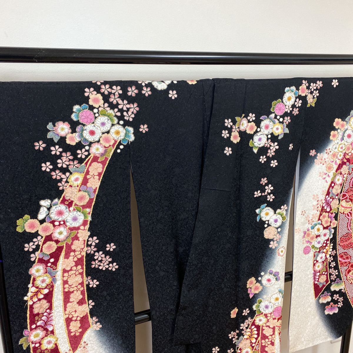 着物月花 桐屋 翠山工房 徳永憲峯 夢幻辻ヶ花 絞り 金彩 銀通し 可憐な