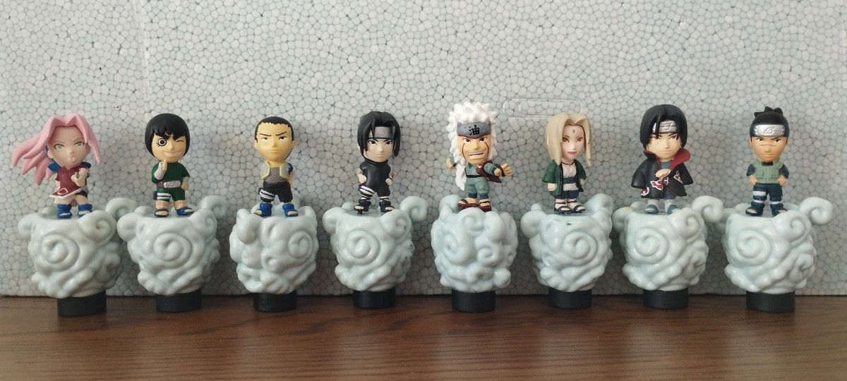 NARUTOナルトフィギュア　8体セット　