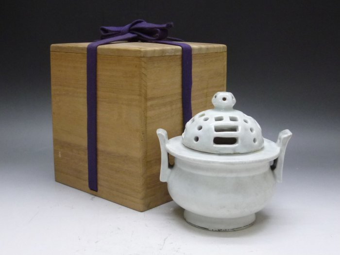 最も 琴》送料無料 茶懐石道具 見返し菊蒔絵吸物椀十客 箱付 WL040 漆芸 椀