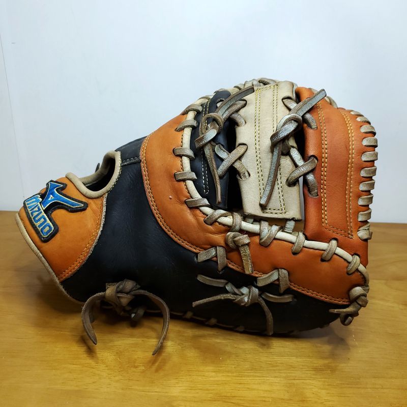 ミズノ 小笠原道大モデル 限定カラー Mizuno Professional 少年 ミズノ 小笠原道大モデル 限定カラー Mizuno Professional 少年