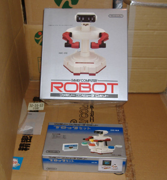 新品未開封●任天堂 ファミコンロボット+ブロックセット