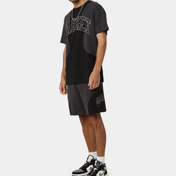 出品はTシャツのみです