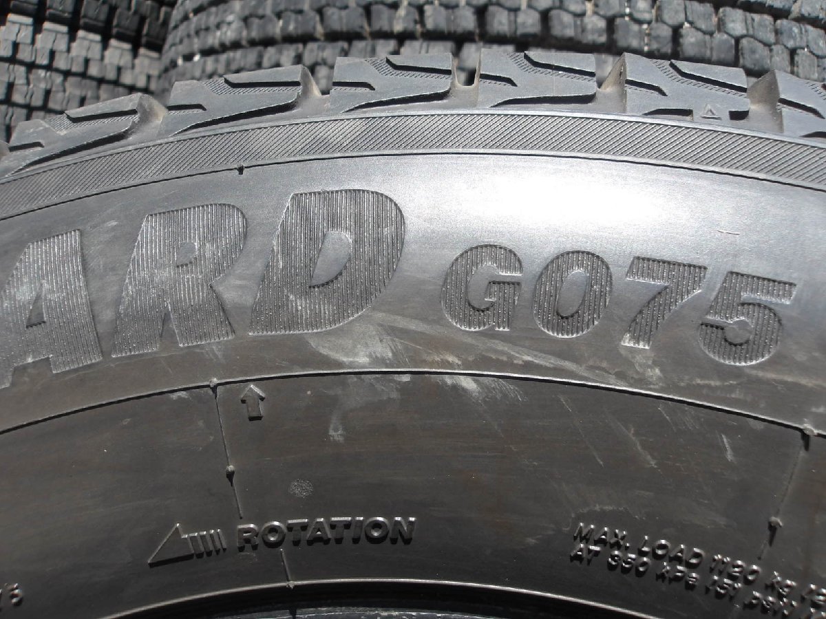 J804 送料無料 265/65R17 冬4本セット スタッドレス 265/65-17 265-65-17 YOKOHAMA iceGUARD G075 サーフ プラド パジェロの画像8