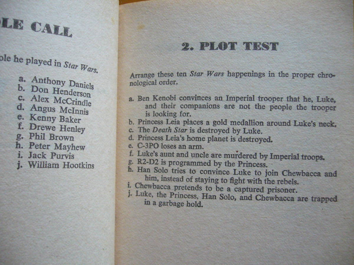 * foreign book * English *[FROM THE BLOB TO STAR WARS THE SCIENCE FICTION MOVIE QUIZ BOOK]*SIGNET BOOK*1977 year .*SF movie quiz book * rare 