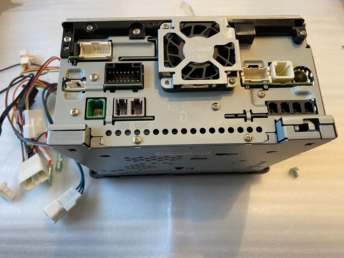 イクリプス AVN-R8W メモリーナビ Bluetooth フルセグ DVD SD イクリプス AVN-R8W メモリーナビ Bluetooth フルセグ DVD SD