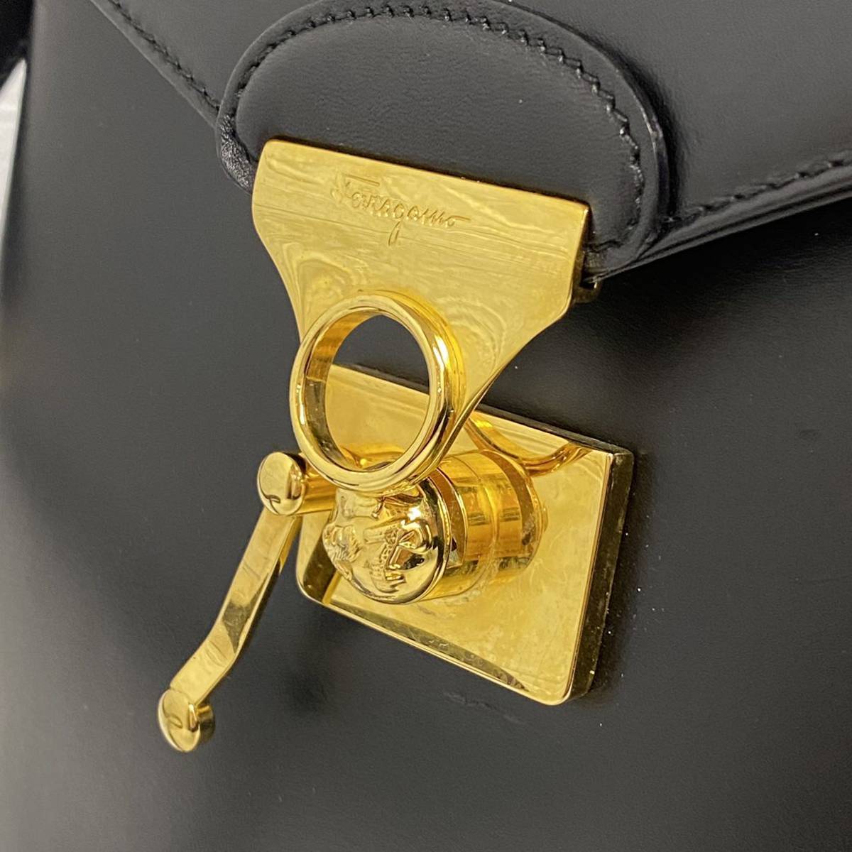 ヤフオク! - 【美品】Ferragamo フェラガモ /ハイヒールモチ...