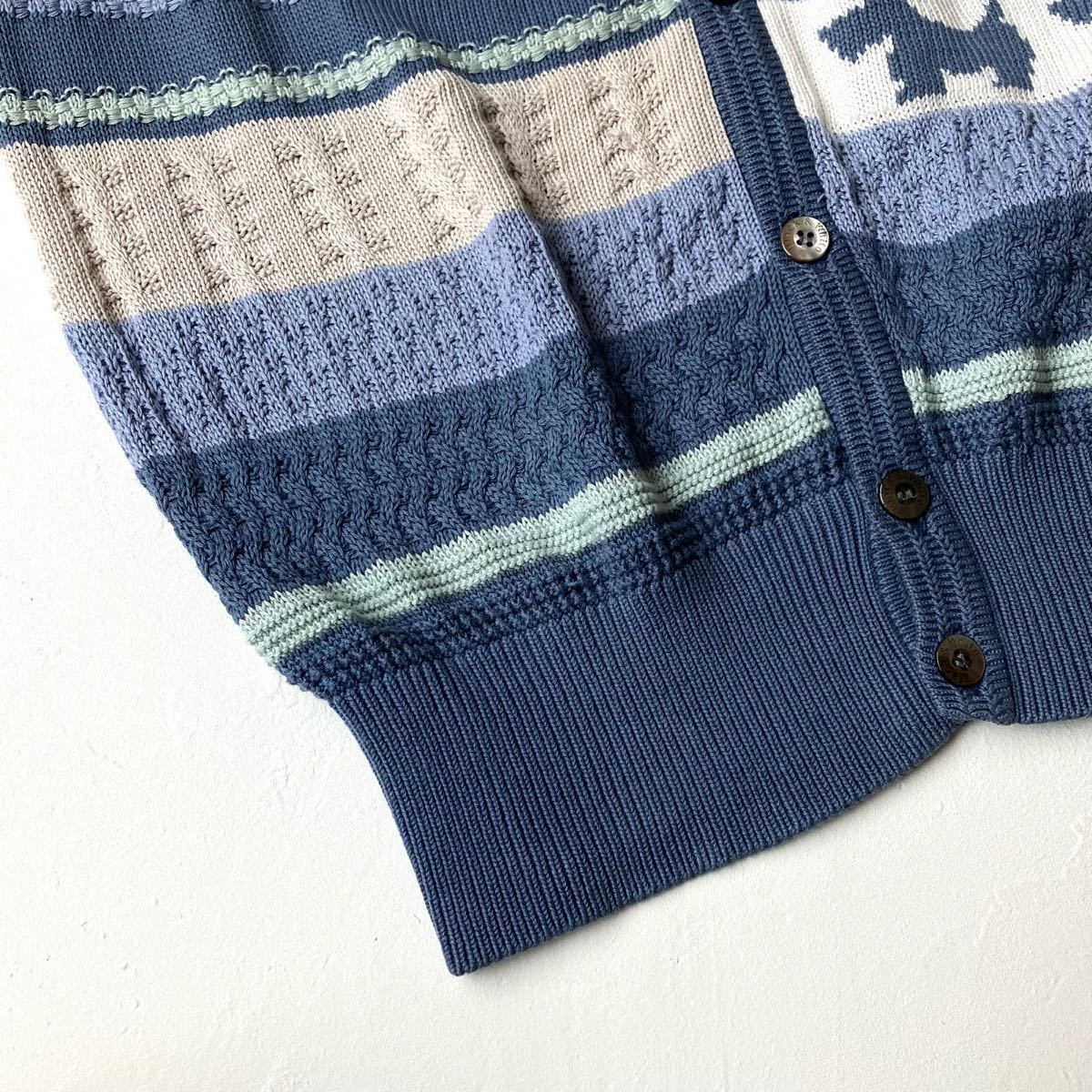 古着 レトロビンテージ【シュナウザー】ワンポイント刺繍 アニマルニットベスト M アッシュスカイ 日本製 ケーブル編み クレイジーパターン