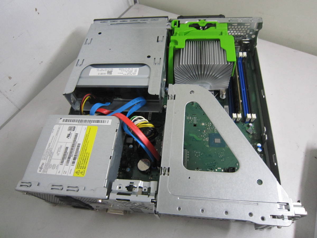 5229☆FUJITSU ESPRIMO D588 VX Core I5-8500 HDD 無 メモリ 8GB BIOS