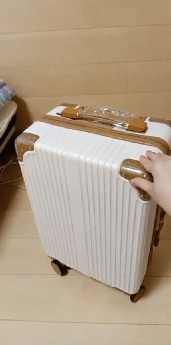 新製品スーツケース 機内持ち込み Ｓサイズ 小型