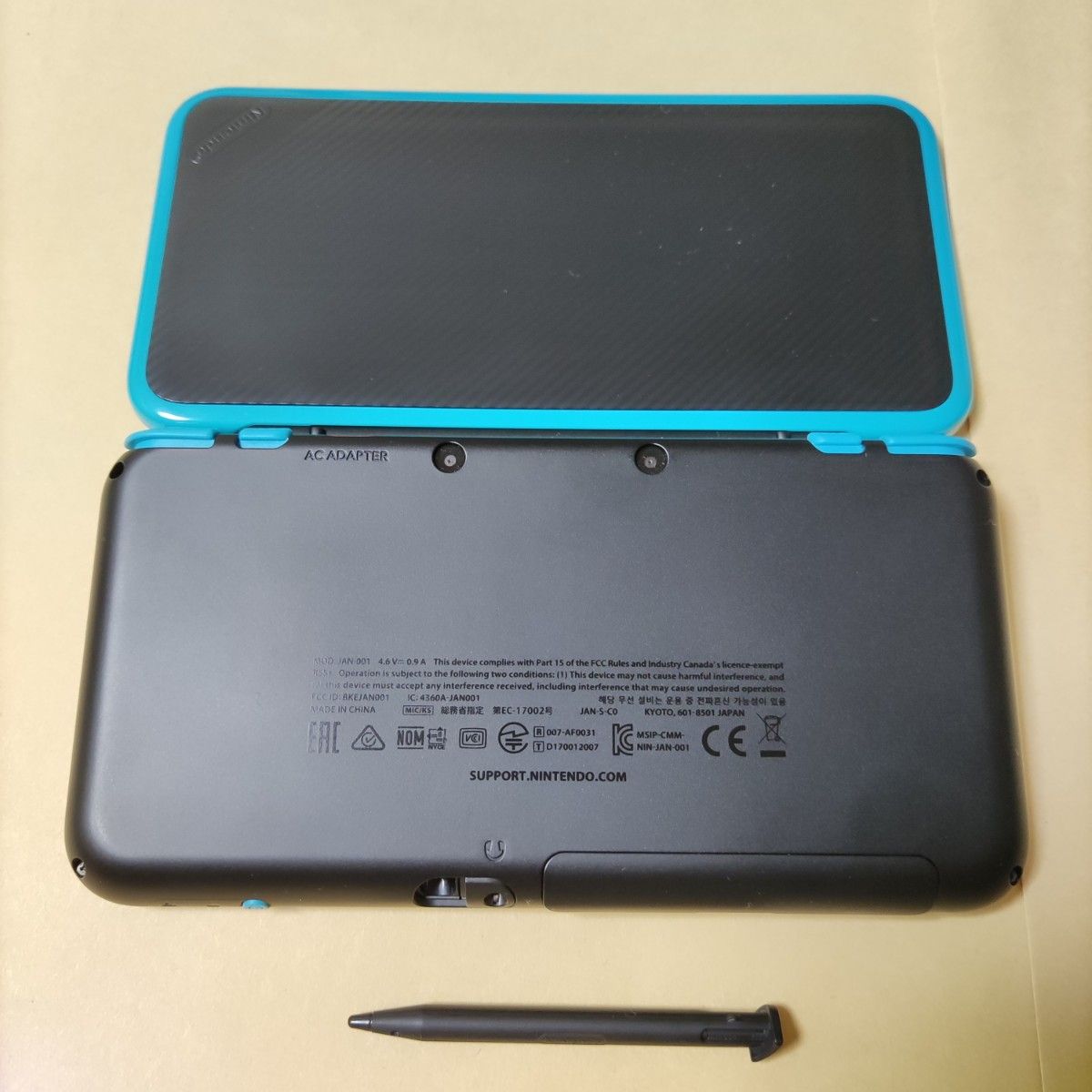 美品 キズ使用感ほぼ無し Newニンテンドー2DS LL 【ブラック 美品 キズ使用感ほぼ無し Newニンテンドー2DS LL 【ブラック