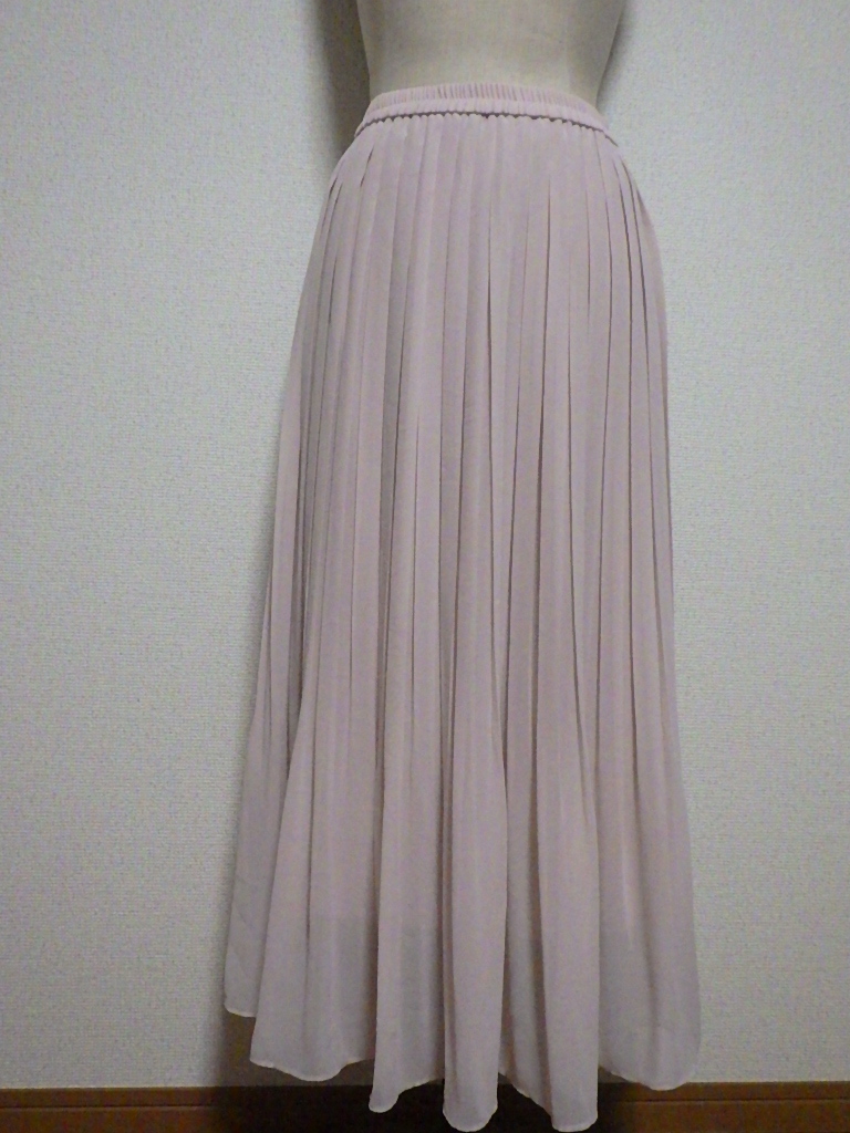 UNIQLO.... chiffon spring color long pleated skirt 398