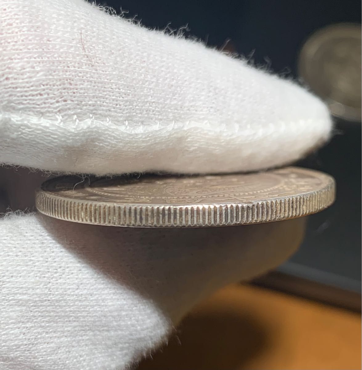 新1円銀貨 明治24年 左丸銀 大頭ニ 7