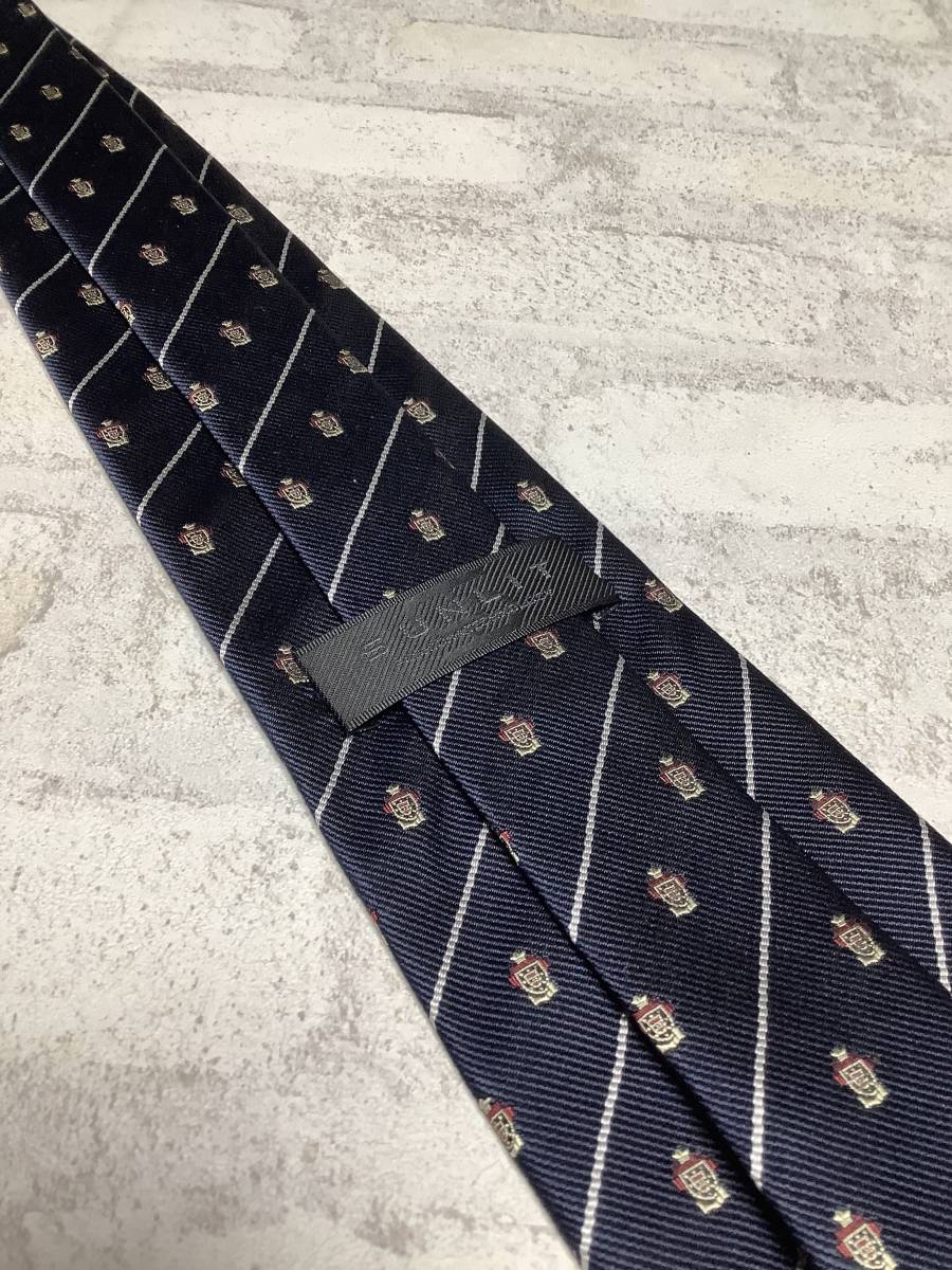 新品　高級ロイヤルクレスト　ネイビー濃紺　日本製ネクタイ　 シルク100%お買い得サービス_画像3