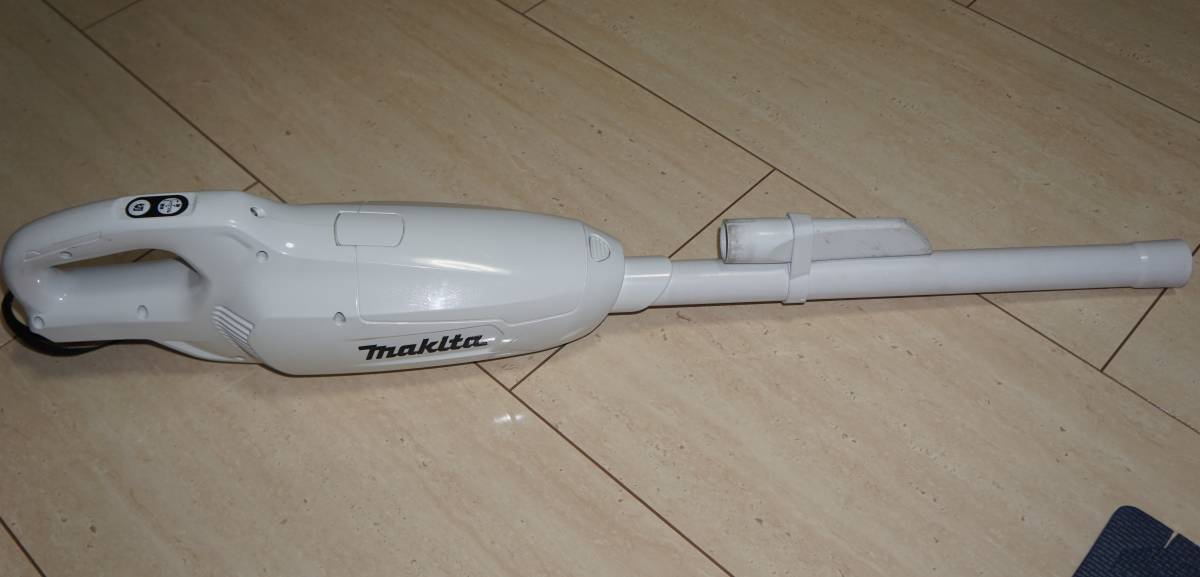 テレビで話題 送料込 Makita マキタ 充電式クリーナ コードレス 掃除機 10.8V CL107FD 紙パック式 DC10SA BL1015  急速充電器 バッテリー