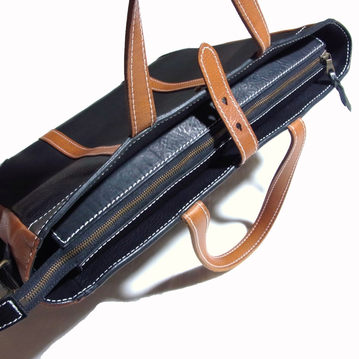 送料無料(沖縄配送) フラットヘッド BNT-02 シュリンクレザー 2WAY