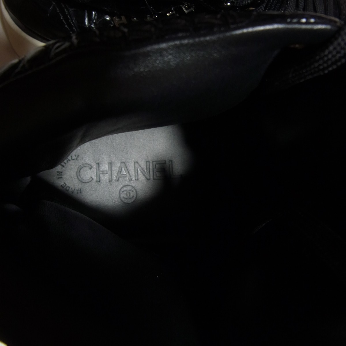 CHANEL シャネル メンズ クロコ型押し ハイカット レザー CHANEL シャネル メンズ クロコ型押し ハイカット レザー