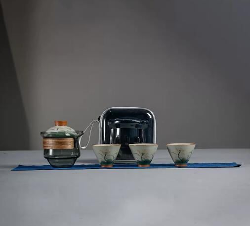 新品 　茶器　茶道具　工夫茶器　　お茶を飲む　携帯式　茶瓶１個入り+湯飲み３個入り