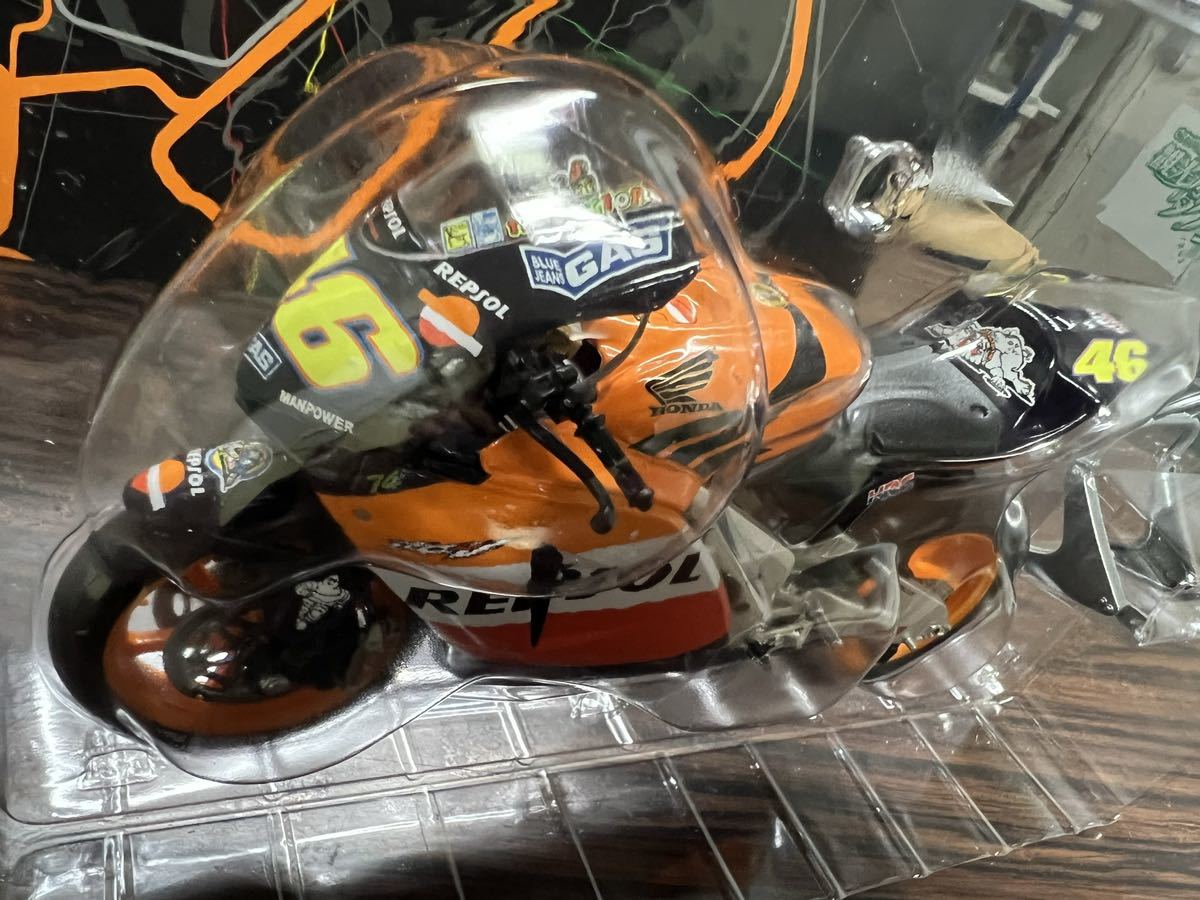 HONDA RC211V 2003 V.Rossi REPSOL 日本GP仕様 1/12スケール 完成品