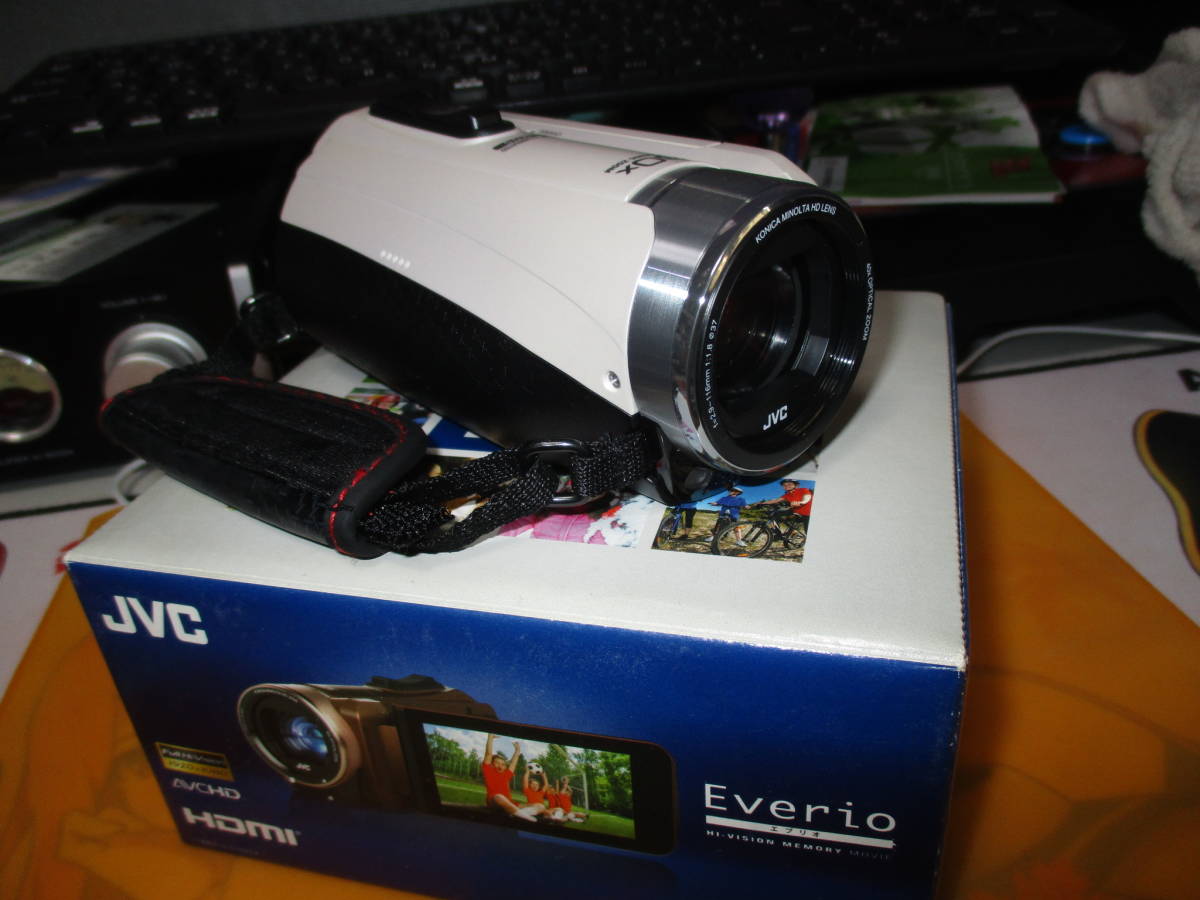 美品 中古 JVCケンウッド ジェイブイシーケンウッド GZ-F200-W Everio