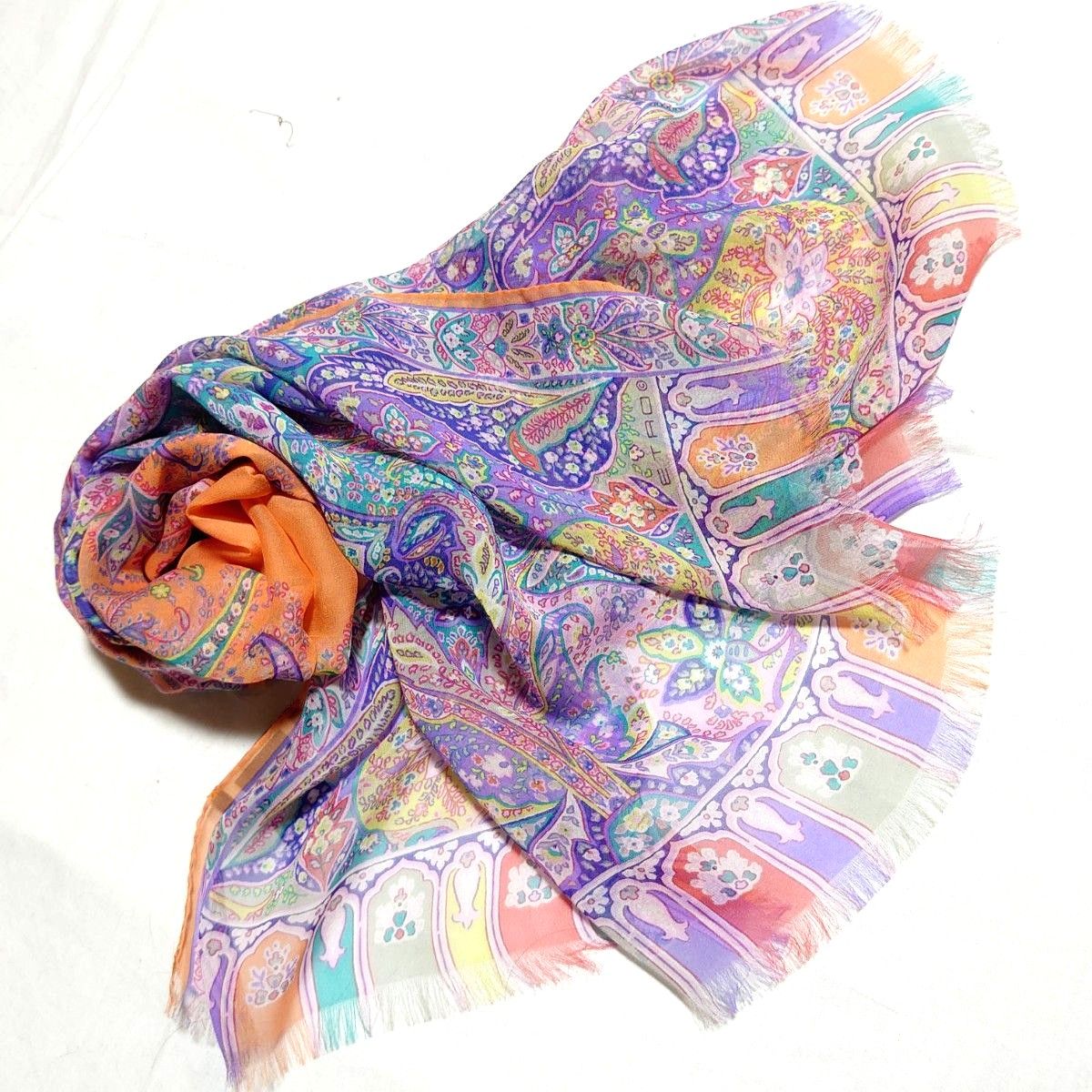 超美品 ETROエトロ オレンジ系シルク大判スカーフ ストール|PayPayフリマ