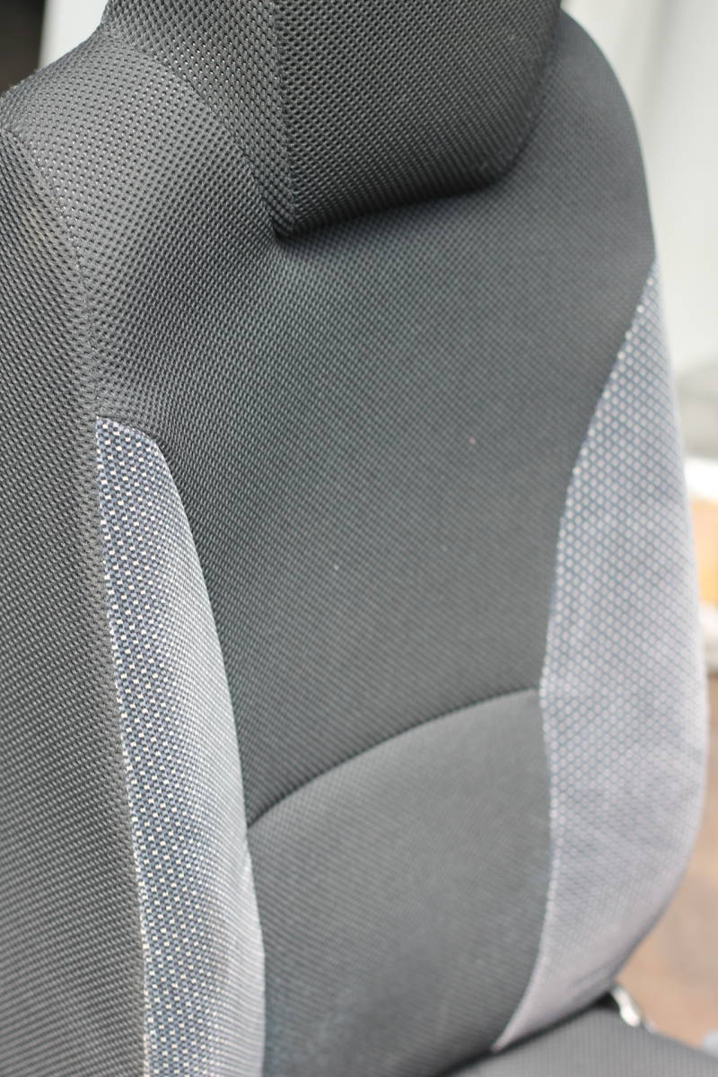 #1546 ISUZU Isuzu 07 Elf NPR85 wide cab custom grade driver seat for repair original diversion custom how about??