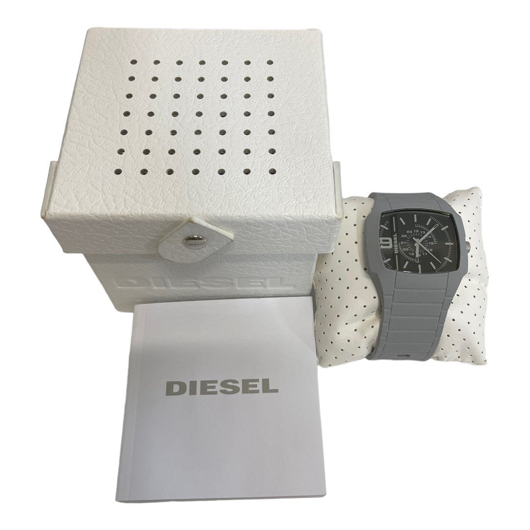 中古品】 DIESEL DZ-1329 ディーゼル 腕時計 文字盤ブラック ラバー