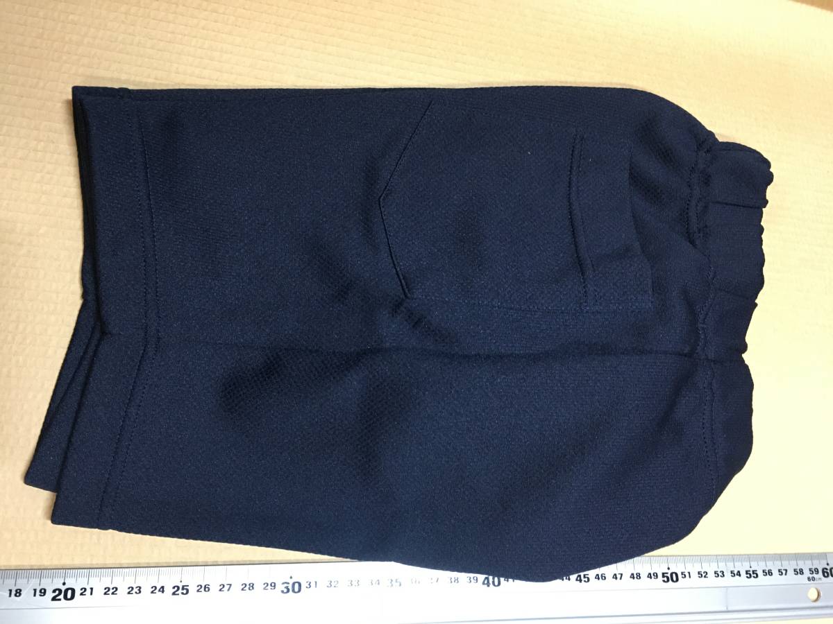 新品 クォーターパンツ クオーターパンツ 短パン 体操服 濃 紺 130 (4) 125~135 W 54~58 二新繊維 日本製 ポリエステルX綿 幼稚園児 小学生_画像4