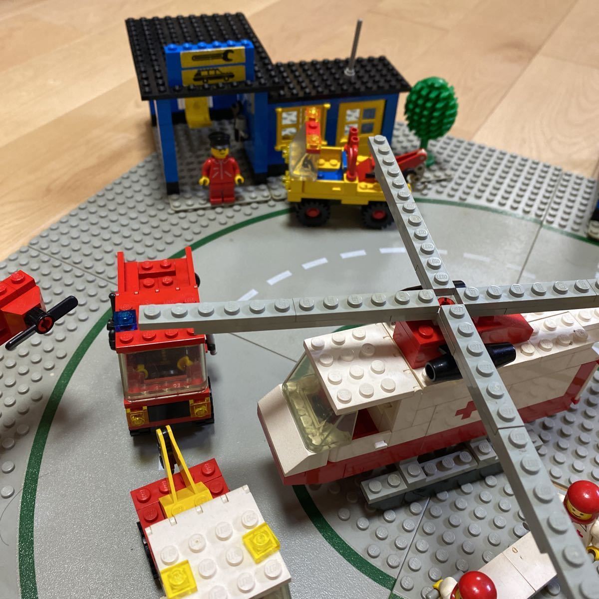 [送料無料] レゴ クラッシック タウン LEGOLAND オールトレゴ 街シリーズ　踏切　車　レトロ　大量　LEGO_画像4
