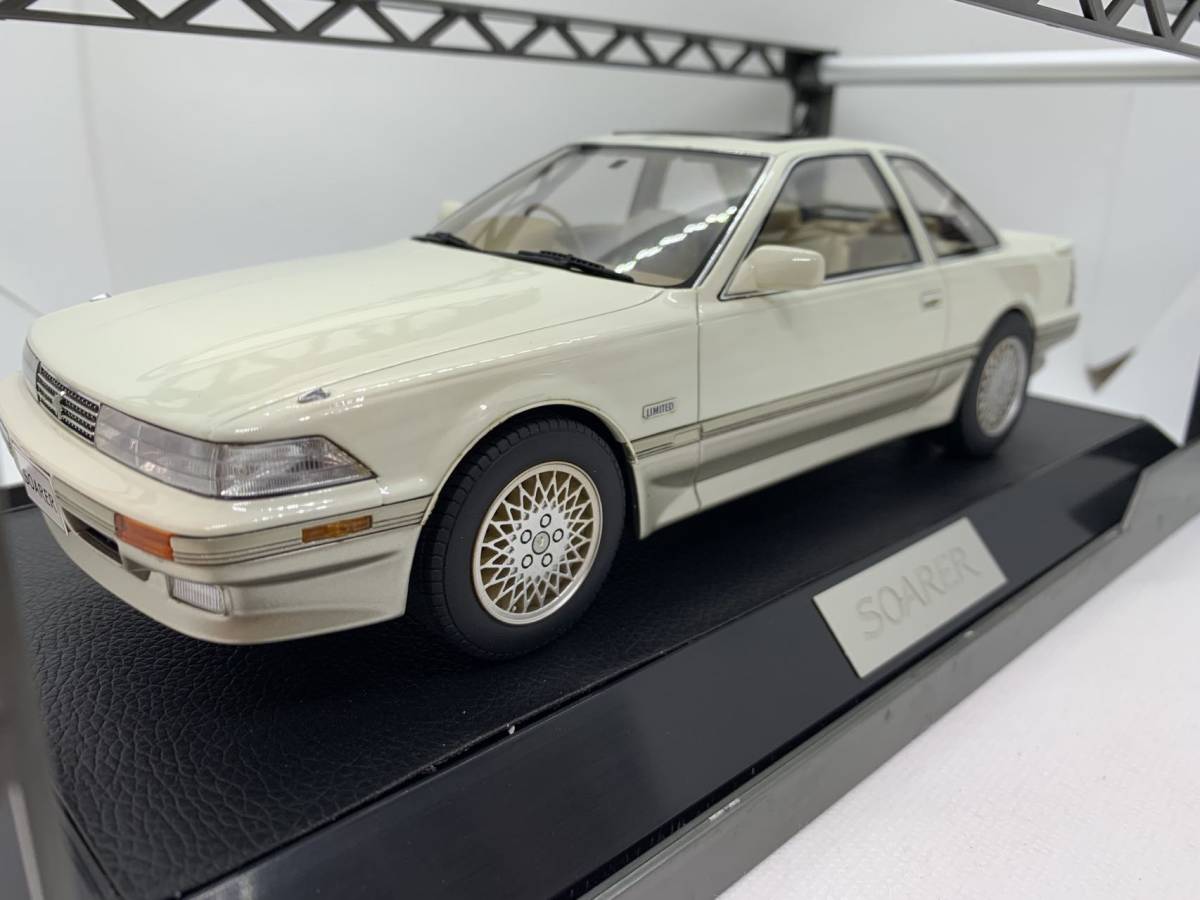 Hobby Japan 1/18 トヨタ ソアラ Toyota Soarer 3.0 GT Limited MZ21 Air-Suspention 1988 Crystal White Toning Ⅱ 9014 J01-01-016の画像1