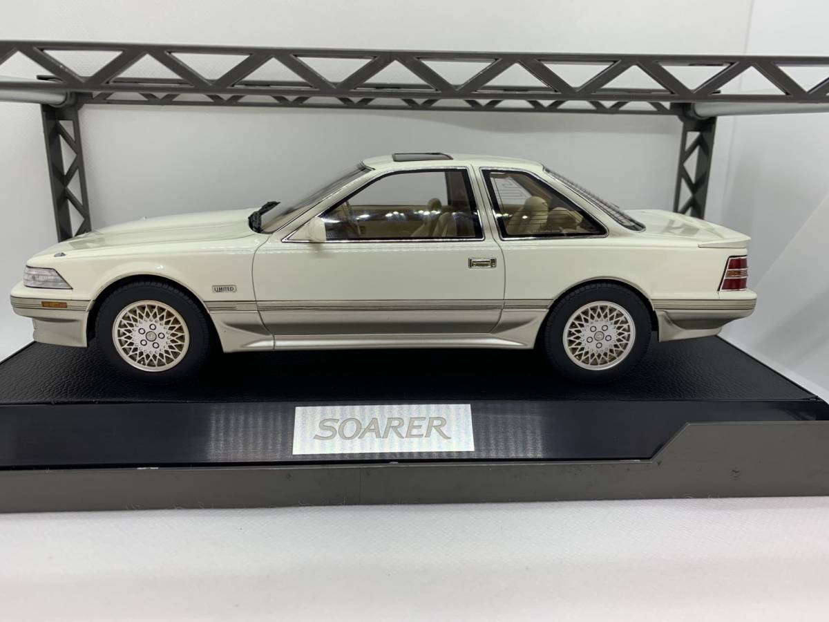 Hobby Japan 1/18 トヨタ ソアラ Toyota Soarer 3.0 GT Limited MZ21 Air-Suspention 1988 Crystal White Toning Ⅱ 9014 J01-01-016の画像2