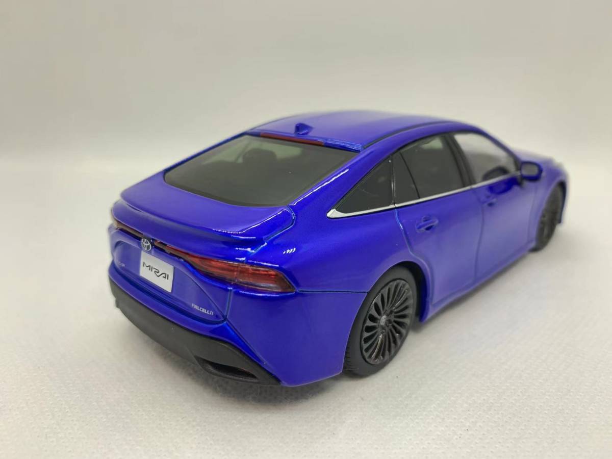 1/30 トヨタ ミライ TOYOTA MIRAI 8Y7 フォースブルーマルティプルレイヤーズ J04-03-101_画像4