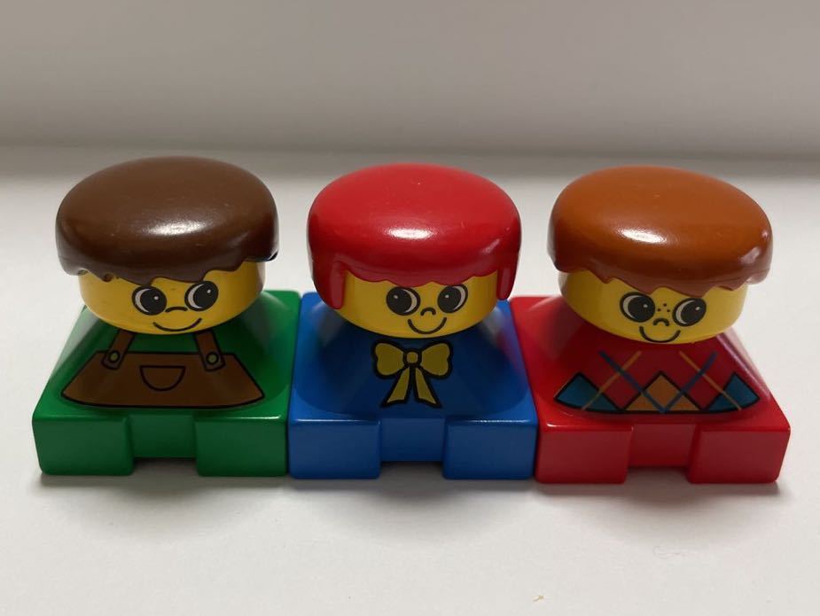レゴ レゴデュプロ LEGO フィグ 人形 3体セット 赤青緑 特殊パーツ ブロック 知育 男の子 女の子 旧 中古 即決_画像1