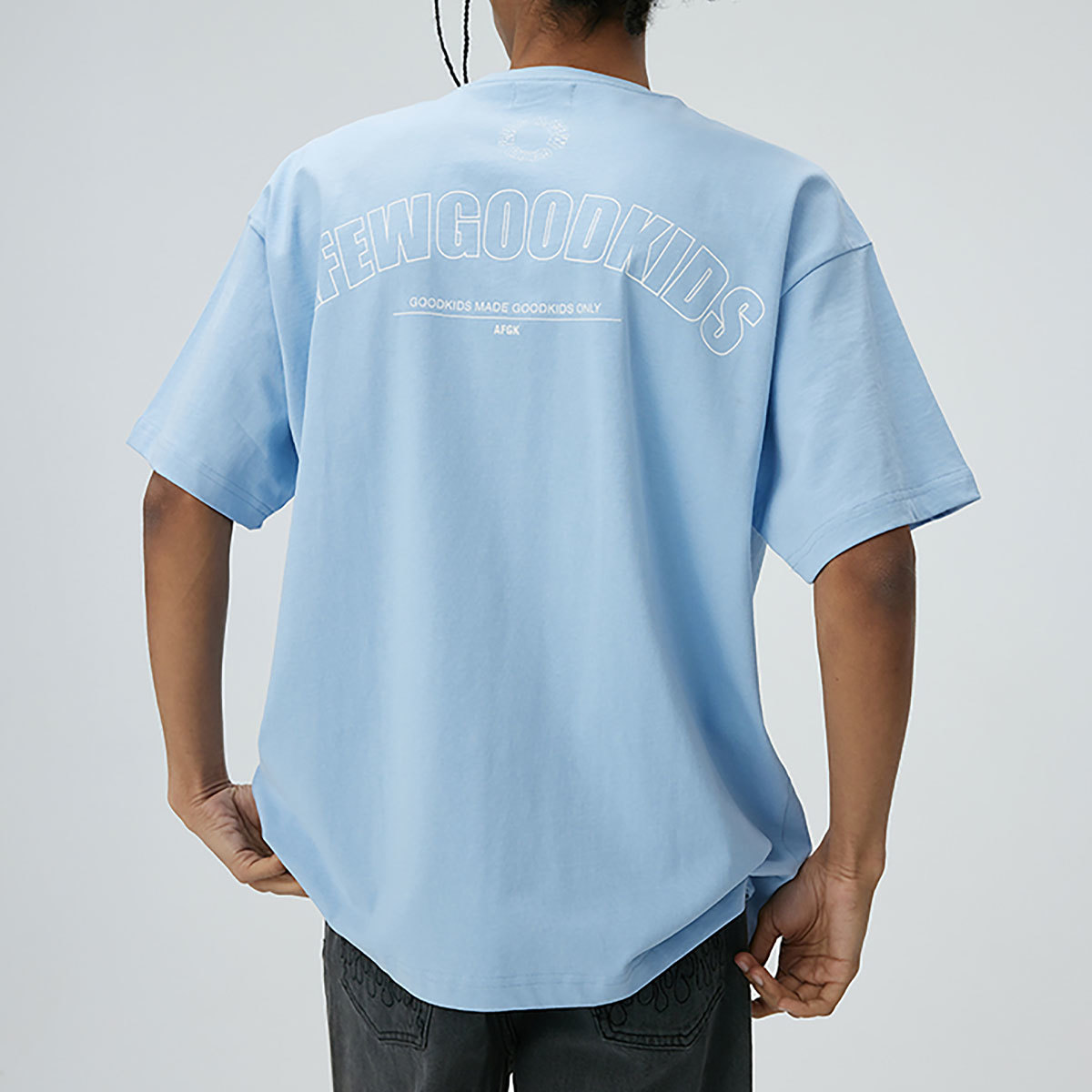 【 A FEW GOOD KIDS 】 AFGK 正規品 男女兼用 ビッグサイズ ストリート系 ロゴ プリント バックプリント Tシャツ LOGO TEE ブルー XL_画像6