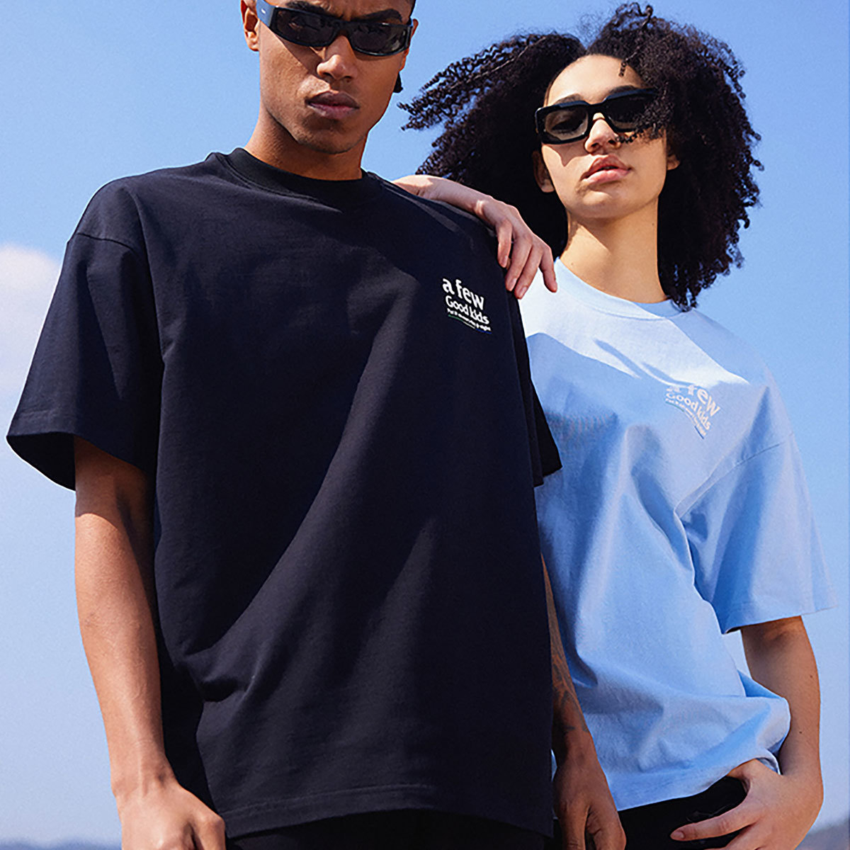 【 A FEW GOOD KIDS 】 AFGK 正規品 男女兼用 ビッグサイズ ストリート系 ロゴ プリント バックプリント Tシャツ LOGO TEE レッド XL_画像2