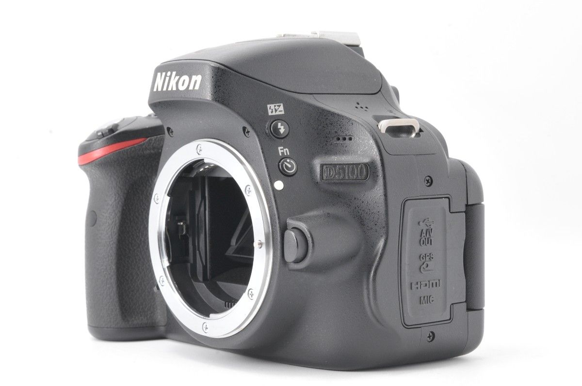 Nikon D5100 自撮,動画OK 一眼レフデビュー 初心者おすすめ 画面が回転