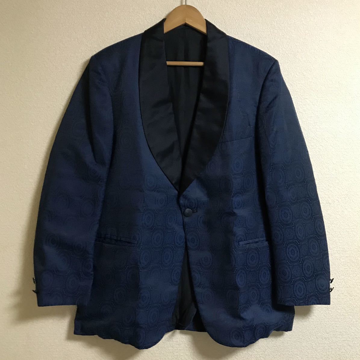 季節のおすすめ商品 ショールカラー 40R スモーキングジャケット 総柄 West Lord USA製 ヴィンテージ 60s テーラードジャケット vintage 70s タキシード Mサイズ 季節のおすすめ商品 ショールカラー 40R スモーキングジャケット 総柄 West Lord USA製 ヴィンテージ 60s テーラードジャケット vintage 70s タキシード Mサイズ