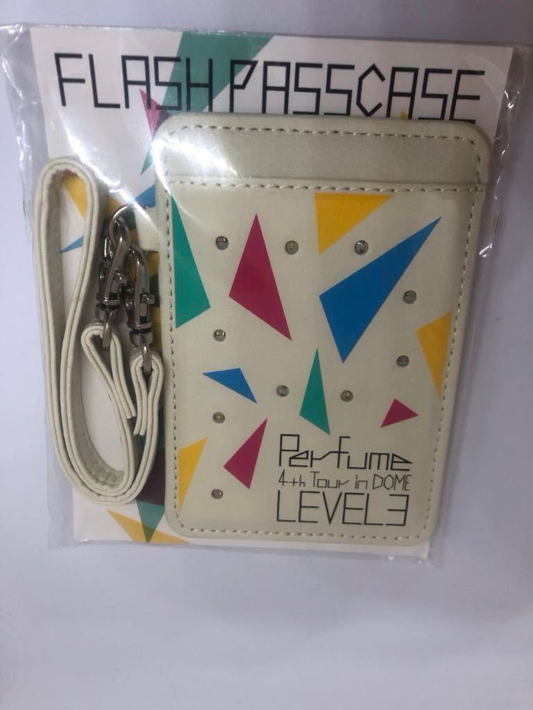 Perfume フラッシュパスケース FLASH PASSCASE 4th Tour in Dome Perfume フラッシュパスケース FLASH PASSCASE 4th Tour in Dome