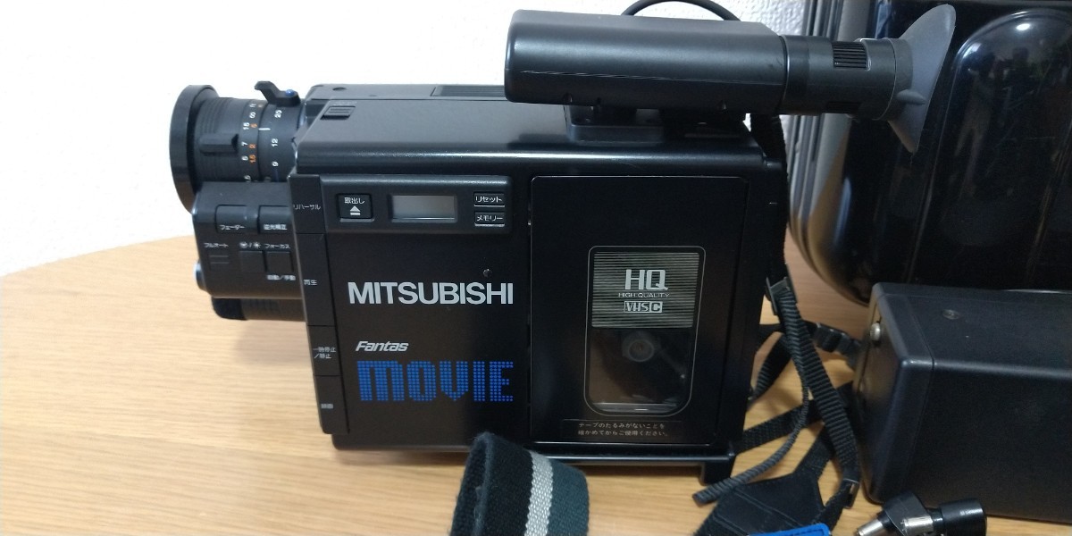 MITSUBISHI 三菱 VHS-C MOVIE ビデオカメラ HV-M21Cの画像2