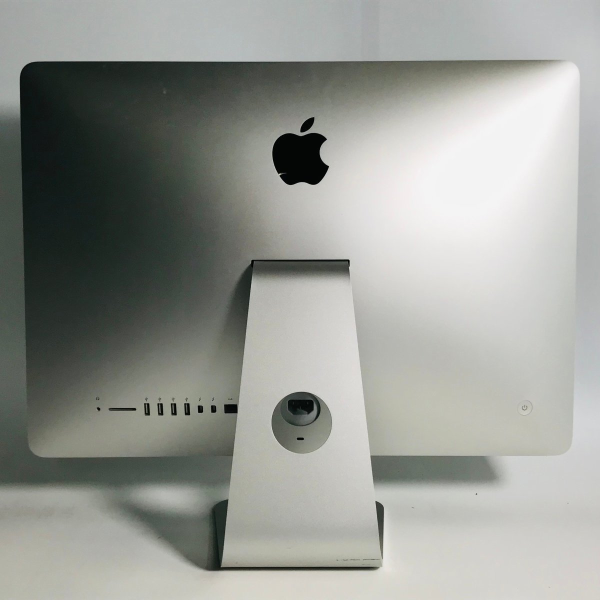 動作確認済み iMac 21.5インチ (Mid 2014) Core i5 1.4GHz/8GB/500GB