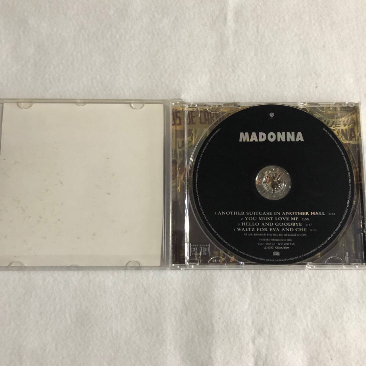 EU盤 中古CD シングル Madonna Another Suitcase In Another Hall マドンナ アナザー・スーツケース ４曲入り Warner Bros. WO388CDX_画像2