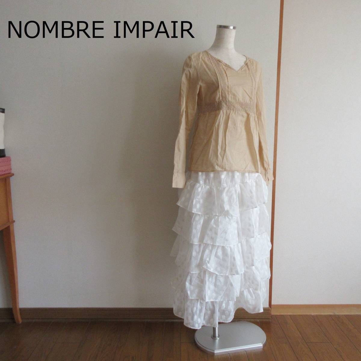 NOMBRE IMPAIR★ノンブルアンペール　ベージュ　刺繍長袖ブラウス　　　_画像1