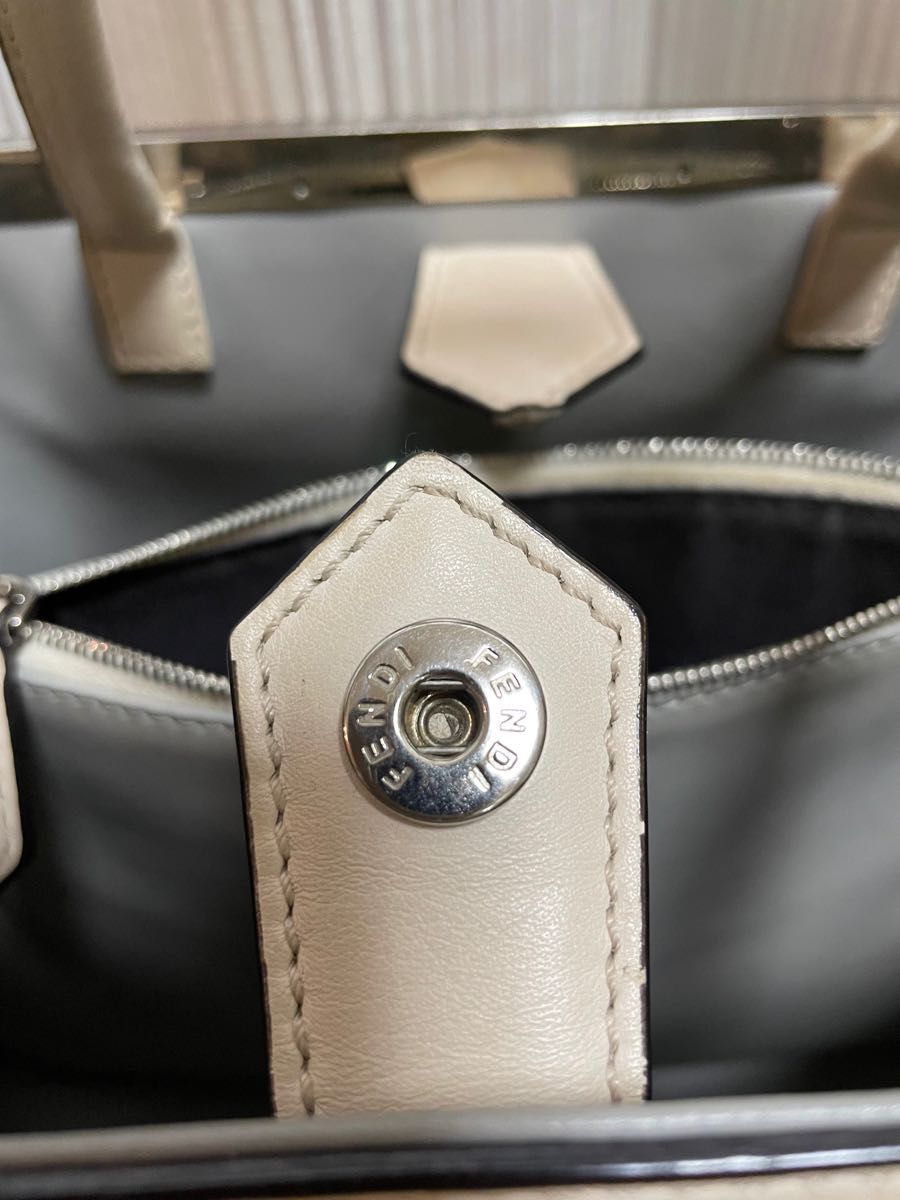 GW限定値下げ!FENDI 2JOURS CAMELIA+ICE+PALLADIUM トゥージュール