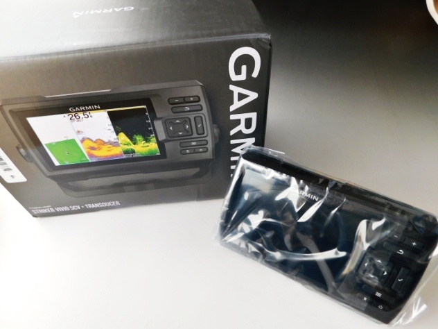 市場価格7万円▽新品未使用▽ ガーミン ストライカービビッド GARMIN STRIKER VIVID 5CV GT20-TM TRANSDUCER  魚群探知機 振動子セット 英語
