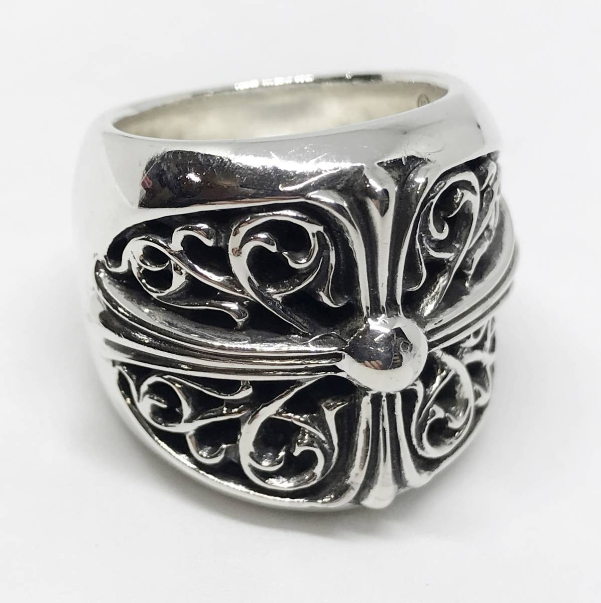ギャランティ付き CHROME HEARTS クロムハーツ Classic Oval cross