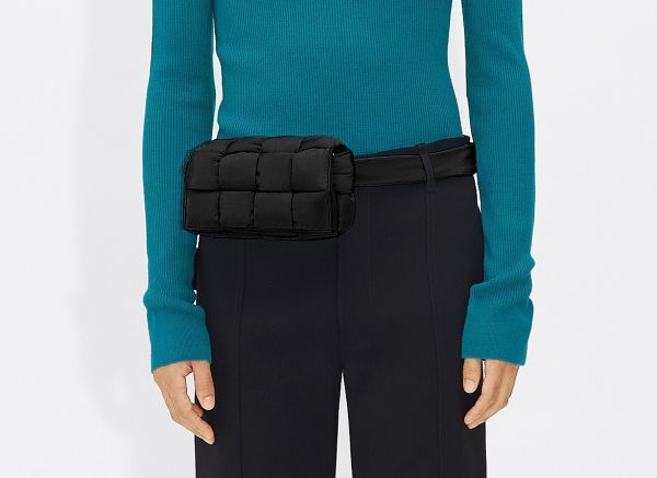 新品未使用 BOTTEGA VENETA ボッテガヴェネタ カセット ウエストバッグ