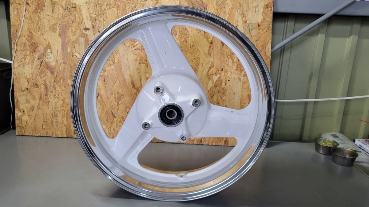 Yahoo!オークション - CB400SF NC31 純正ホイール 前後フロント Yahoo!オークション - CB400SF NC31 純正ホイール 前後フロント