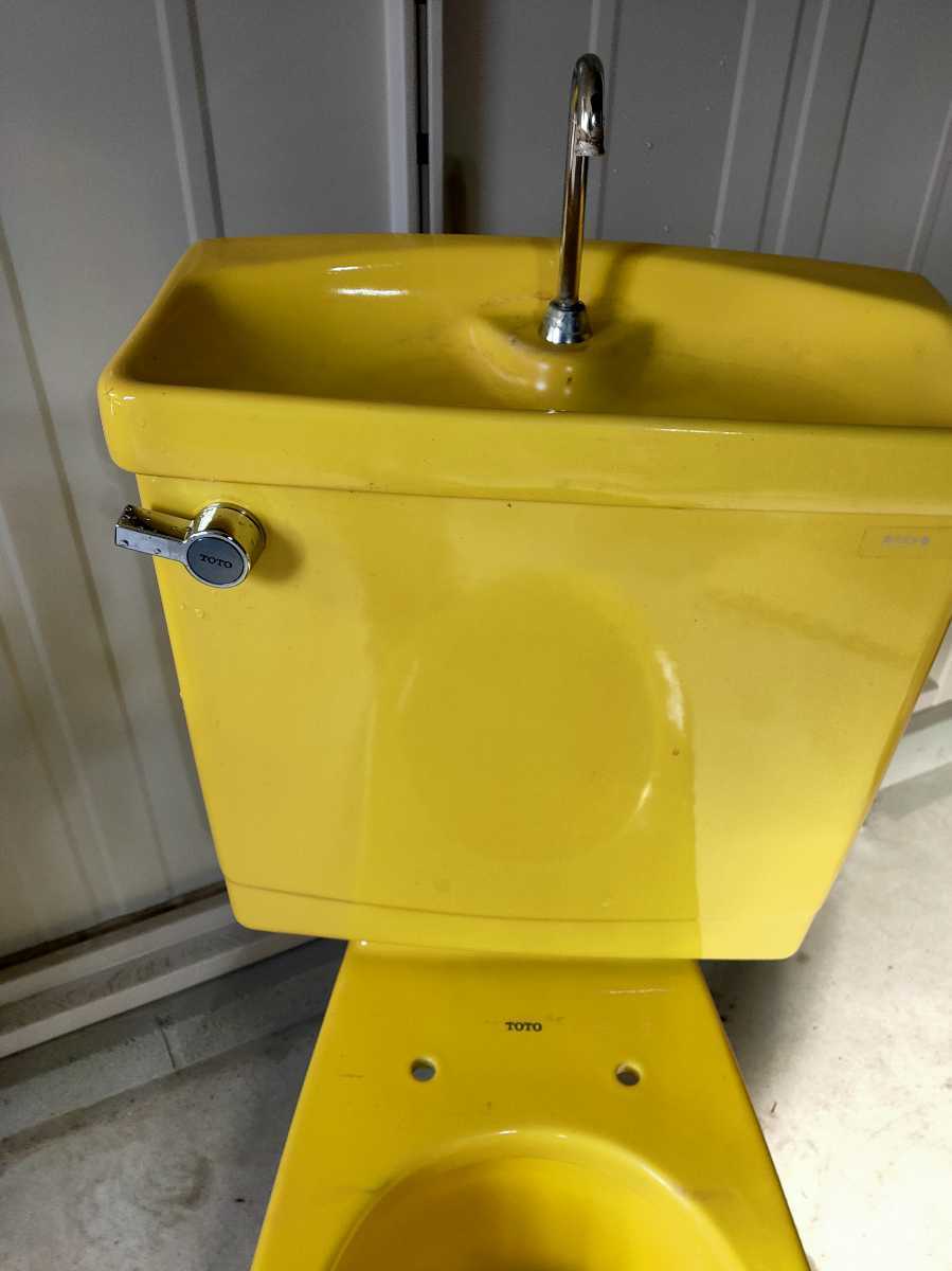 TOTO 便器タンクセット品 黄色 TOTO 便器タンクセット品 黄色